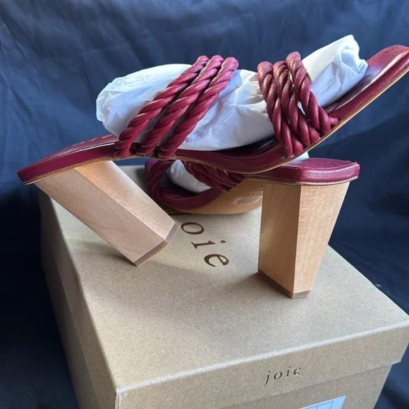 Joie Heels - Picture 3 of 3